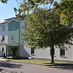 Arc Hotel 3*