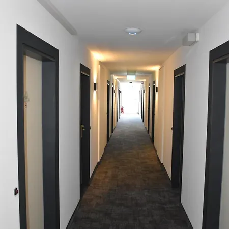 Hotel Arc 3*
